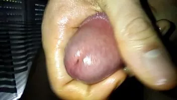 Reproducir Ven a relajarte con el sonido de mi polla sin cortar aceitada y mis gemidos.