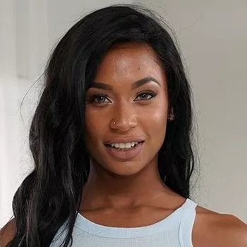 Pornoster Sarai Minx