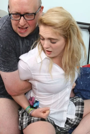 Pornstar Carly Rae Summers